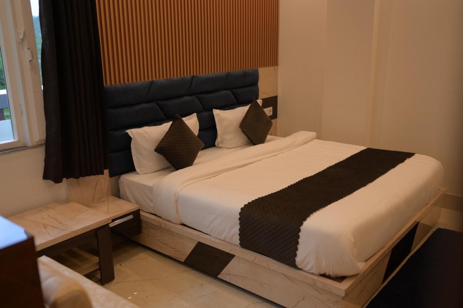 Hotel Udit Inn Rudraprayag Екстер'єр фото