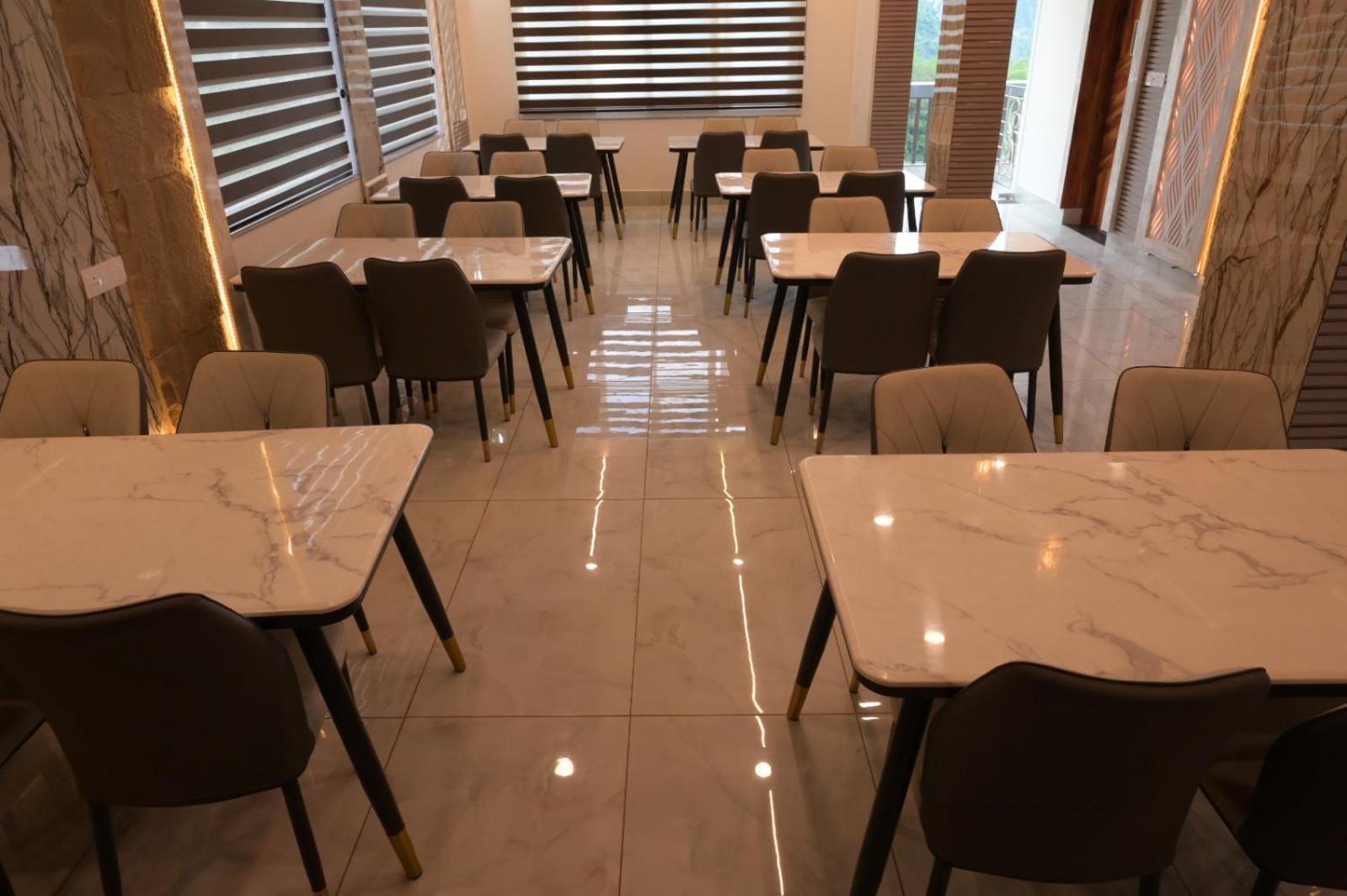 Hotel Udit Inn Rudraprayag Екстер'єр фото