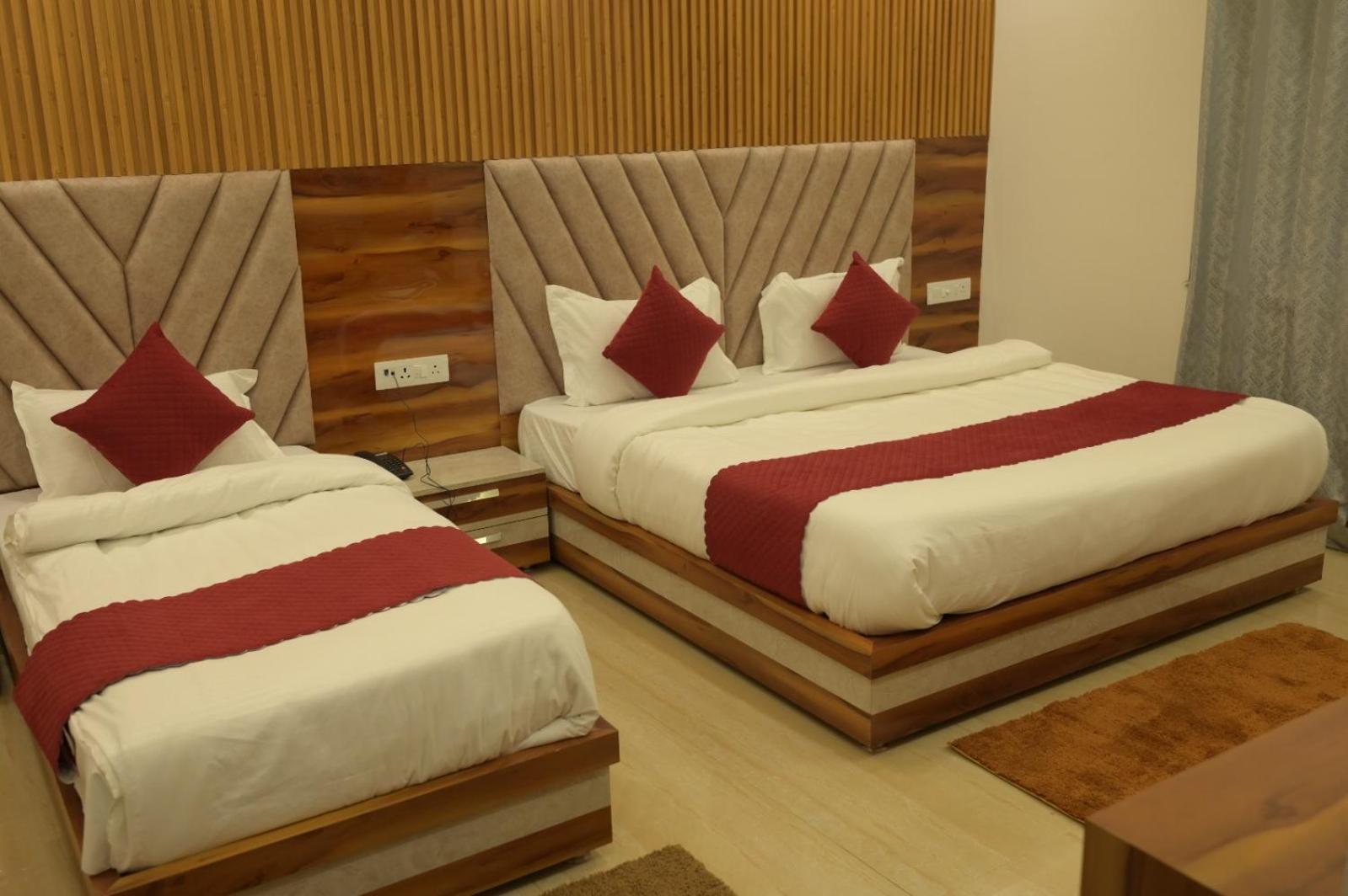 Hotel Udit Inn Rudraprayag Екстер'єр фото
