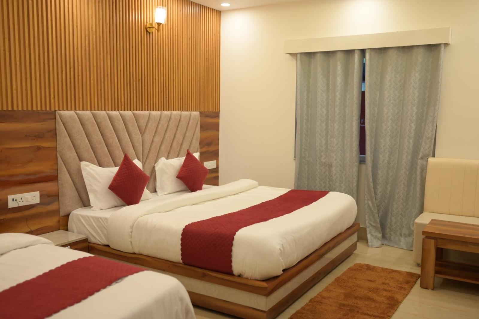 Hotel Udit Inn Rudraprayag Екстер'єр фото
